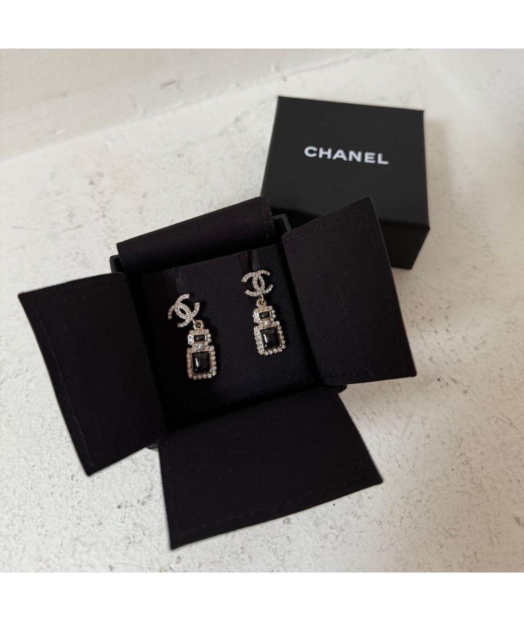 CHANEL Золотые металлические серьги, фото 2