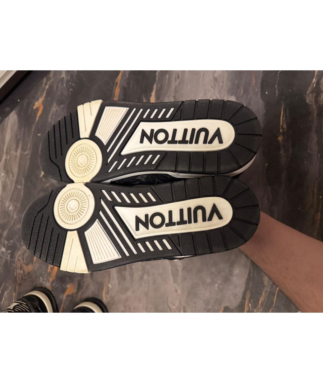 LOUIS VUITTON Белые кожаные низкие кроссовки / кеды, фото 5