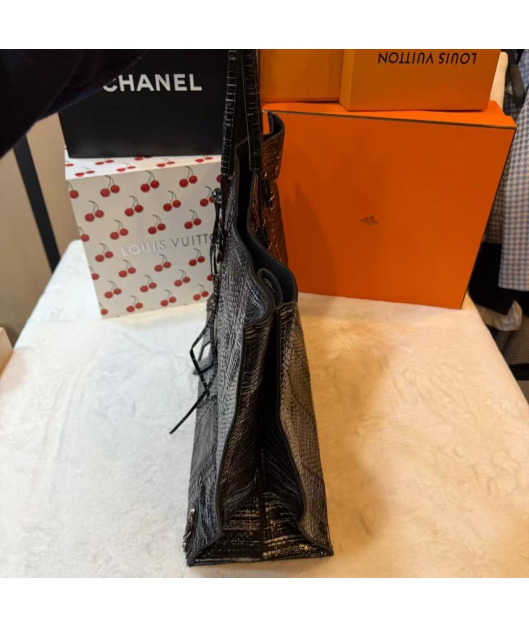 BALENCIAGA Черная кожаная сумка тоут, фото 3