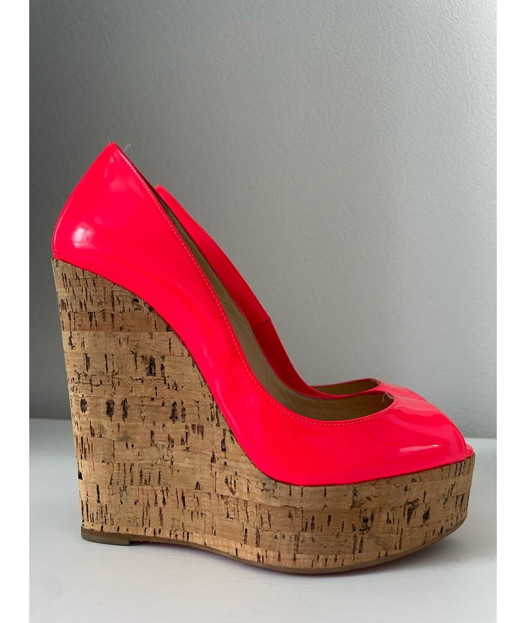 CHRISTIAN LOUBOUTIN Коралловые туфли из лакированной кожи, фото 7