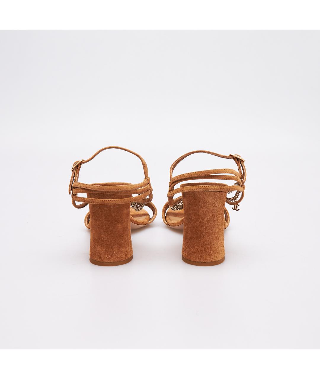 CHANEL Бежевые замшевые босоножки, фото 4