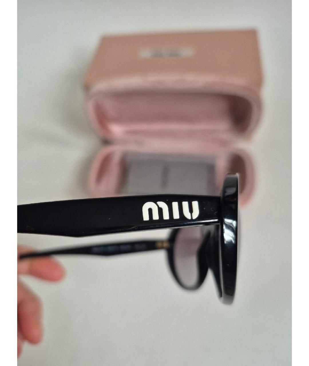 MIU MIU Черные пластиковые солнцезащитные очки, фото 6