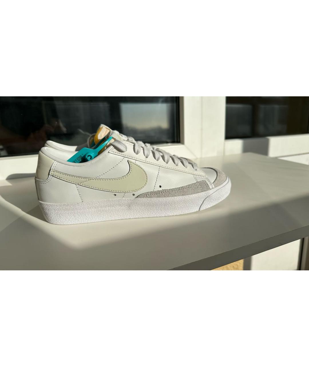 NIKE Белые кожаные низкие кроссовки / кеды, фото 4