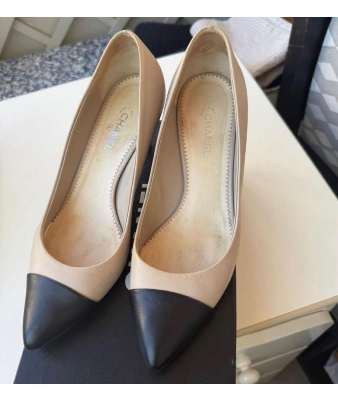 CHANEL Бежевые кожаные туфли, фото 2
