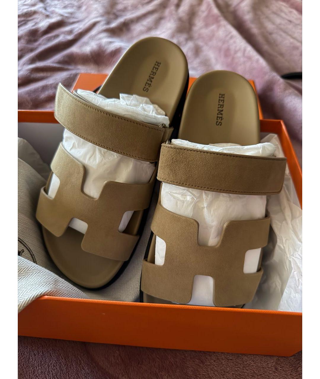 HERMES Бежевые замшевые шлепанцы, фото 3