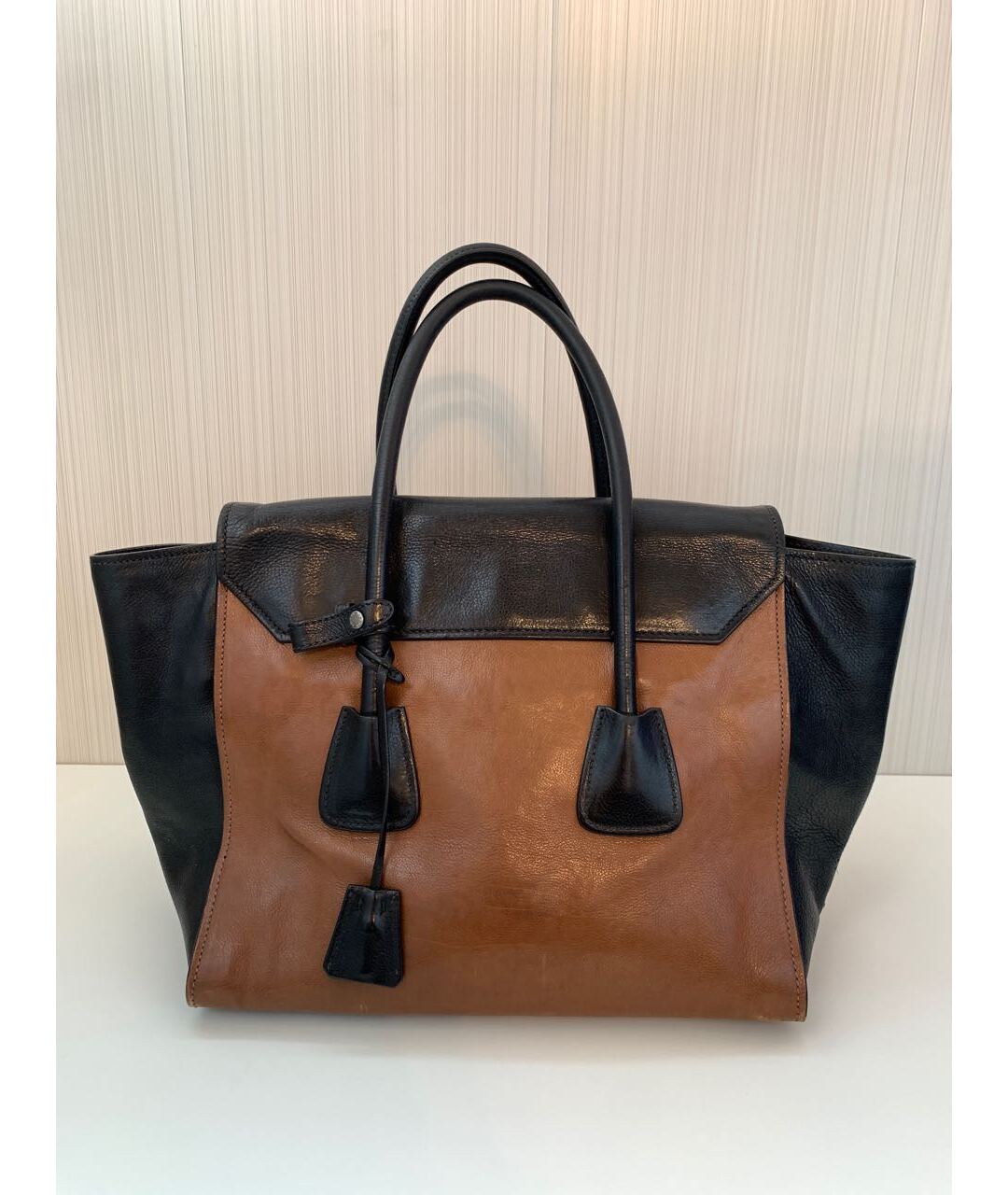 PRADA Черная кожаная сумка тоут, фото 2