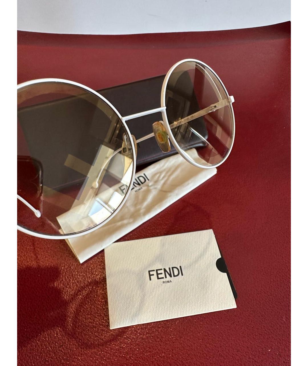 FENDI Белые пластиковые солнцезащитные очки, фото 3