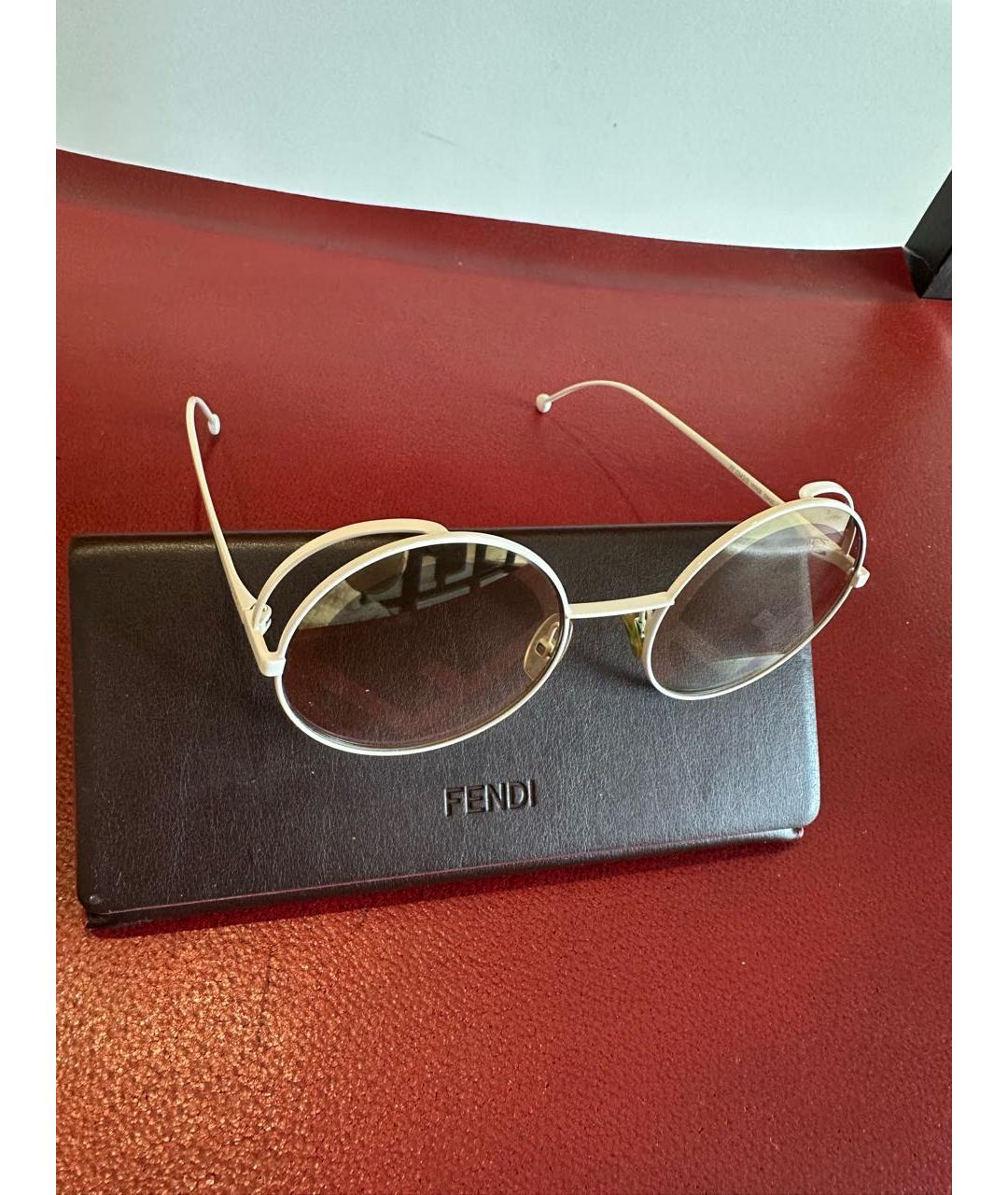 FENDI Белые пластиковые солнцезащитные очки, фото 6