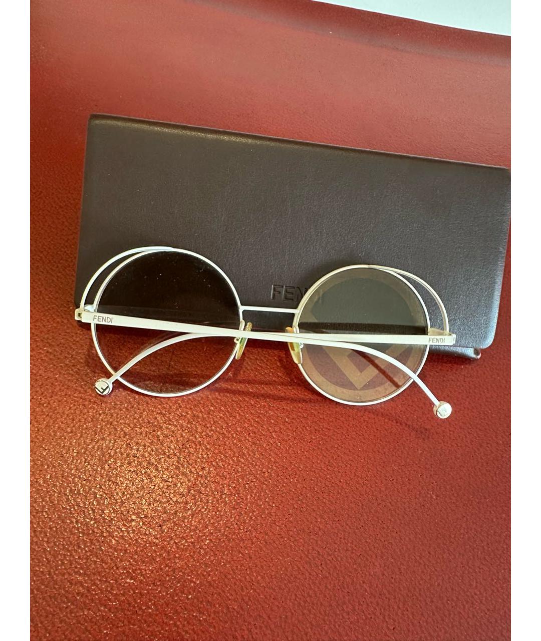 FENDI Белые пластиковые солнцезащитные очки, фото 4