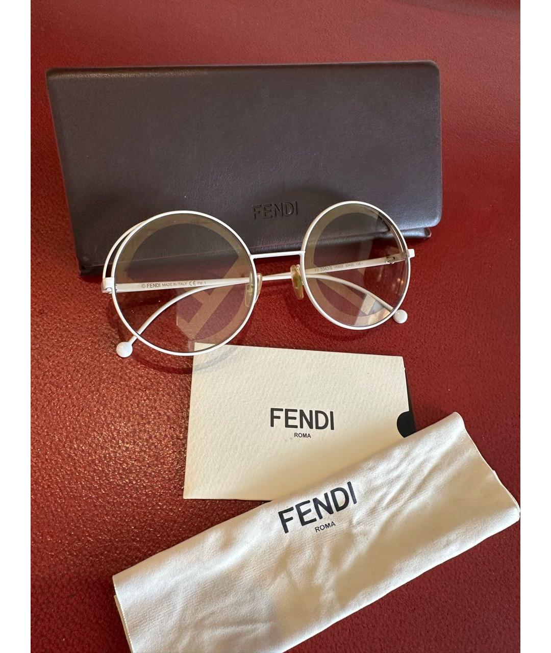 FENDI Белые пластиковые солнцезащитные очки, фото 2