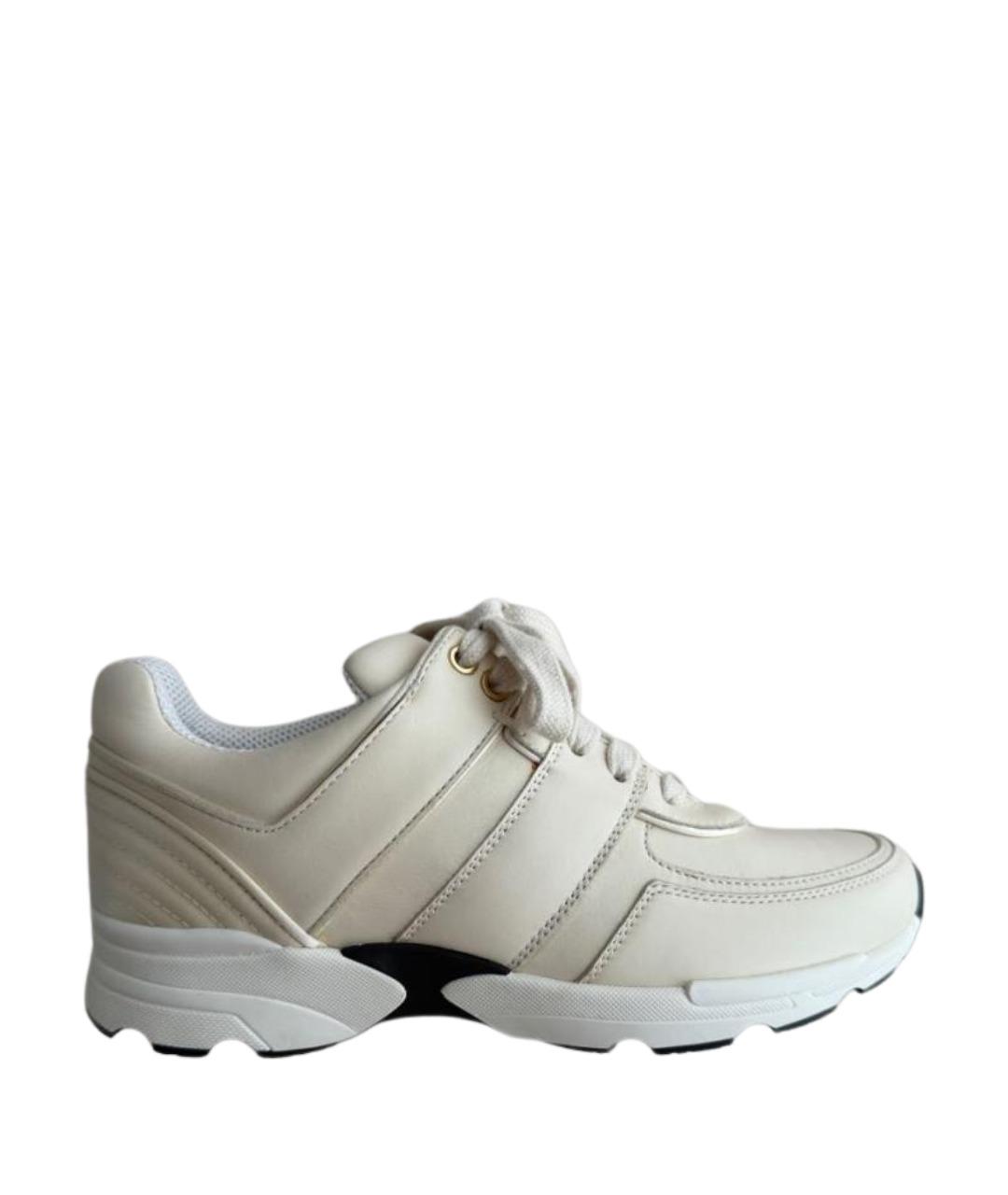 CHANEL Бежевые кожаные кроссовки, фото 1