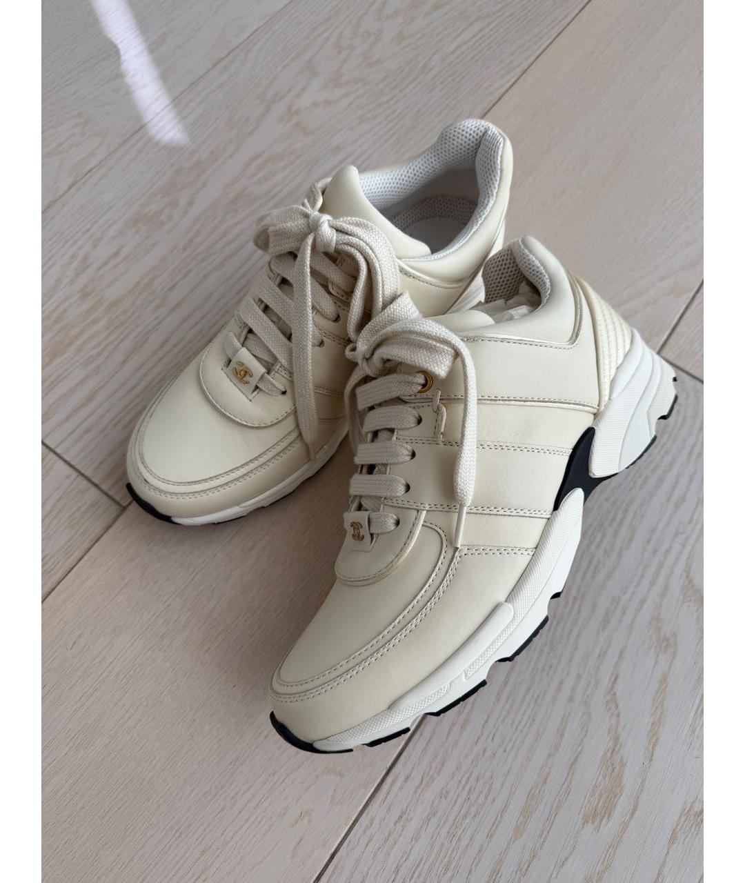 CHANEL Бежевые кожаные кроссовки, фото 8
