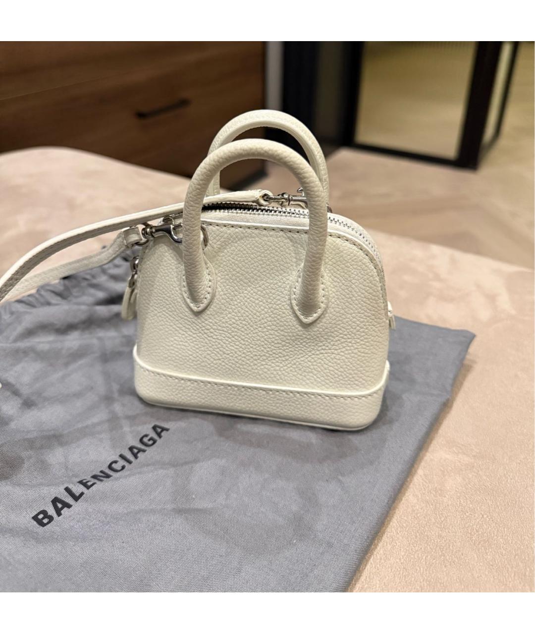 BALENCIAGA Белая кожаная сумка с короткими ручками, фото 4