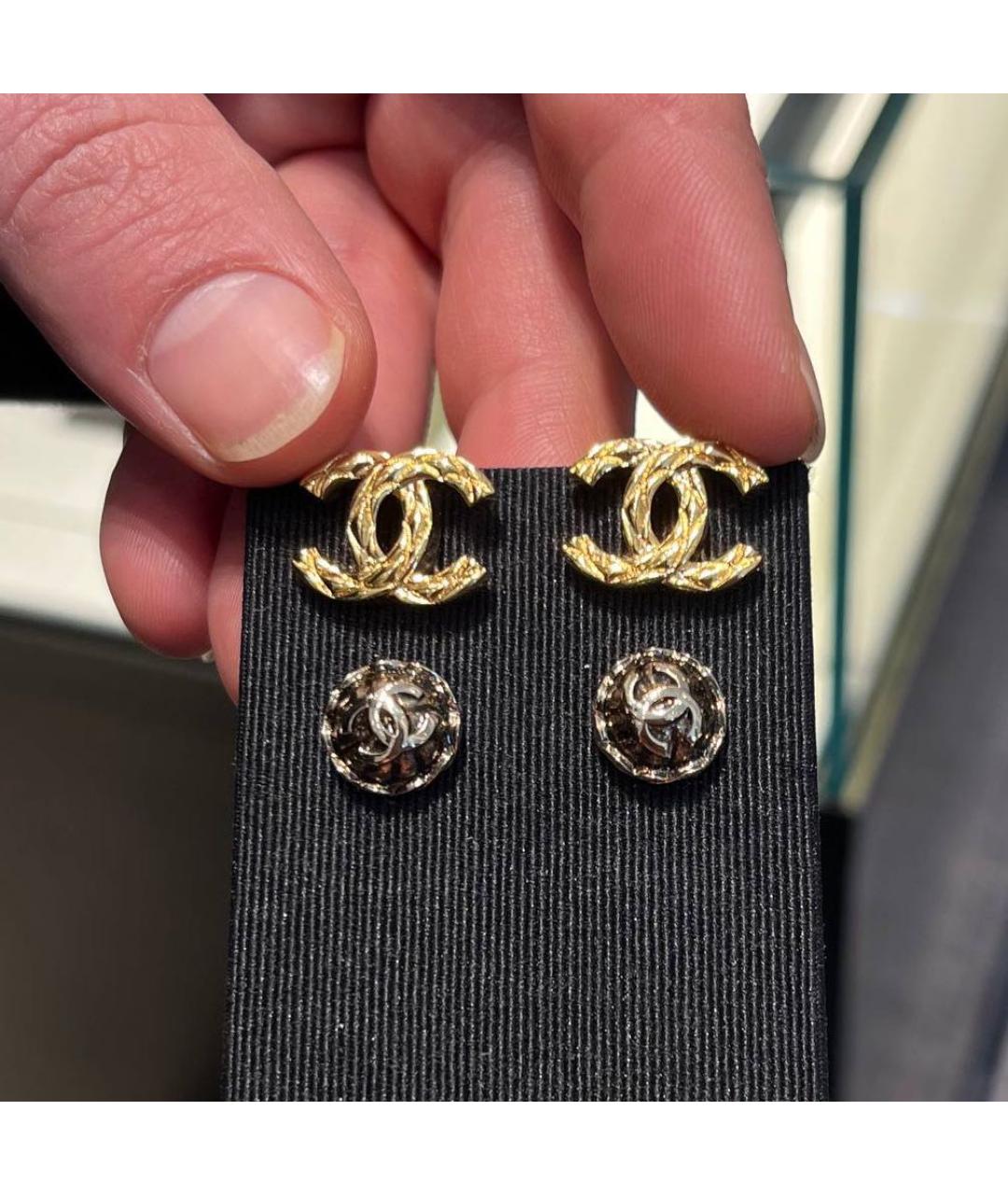 CHANEL Золотые металлические серьги, фото 3