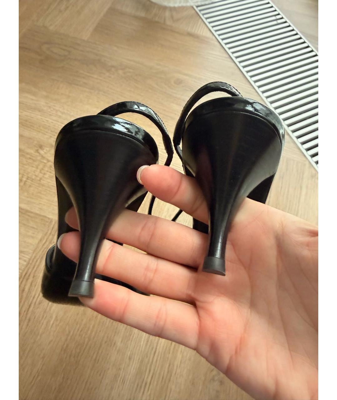 SAINT LAURENT Черные мюли из лакированной кожи, фото 4