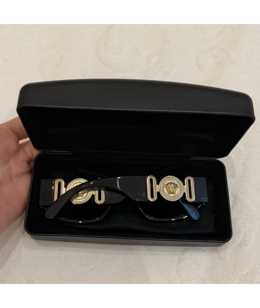 VERSACE Черные пластиковые солнцезащитные очки, фото 2