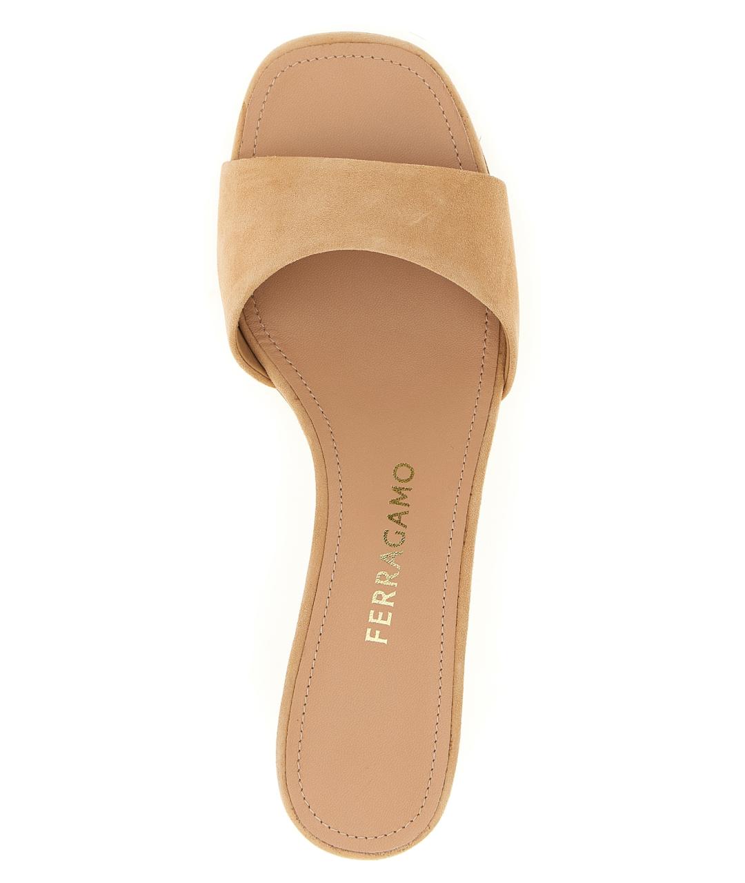 FERRAGAMO Бежевые замшевые мюли, фото 4