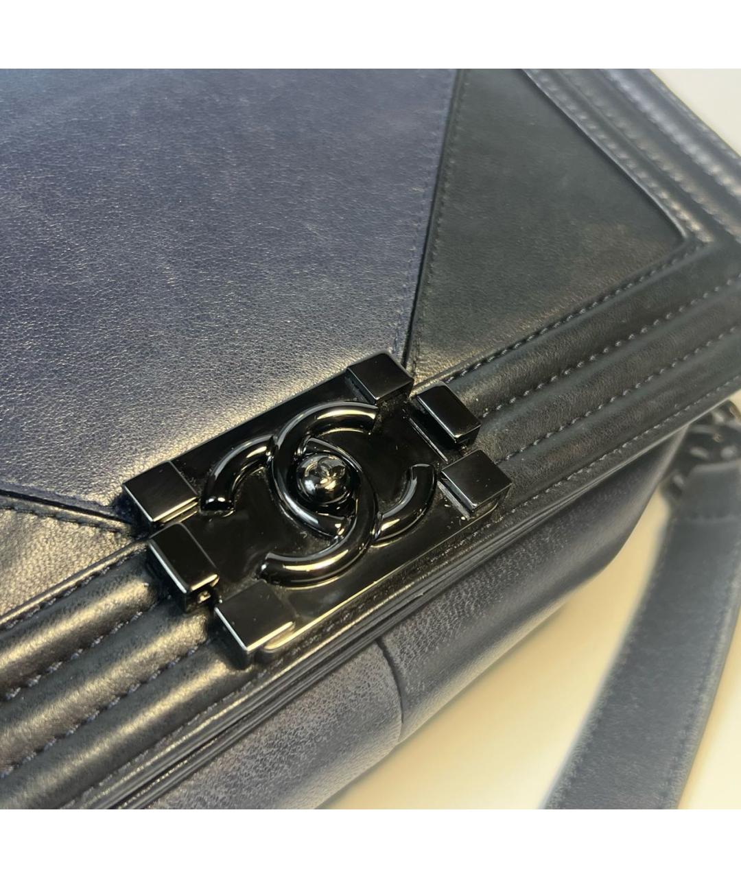 CHANEL Темно-синяя кожаная сумка через плечо, фото 4