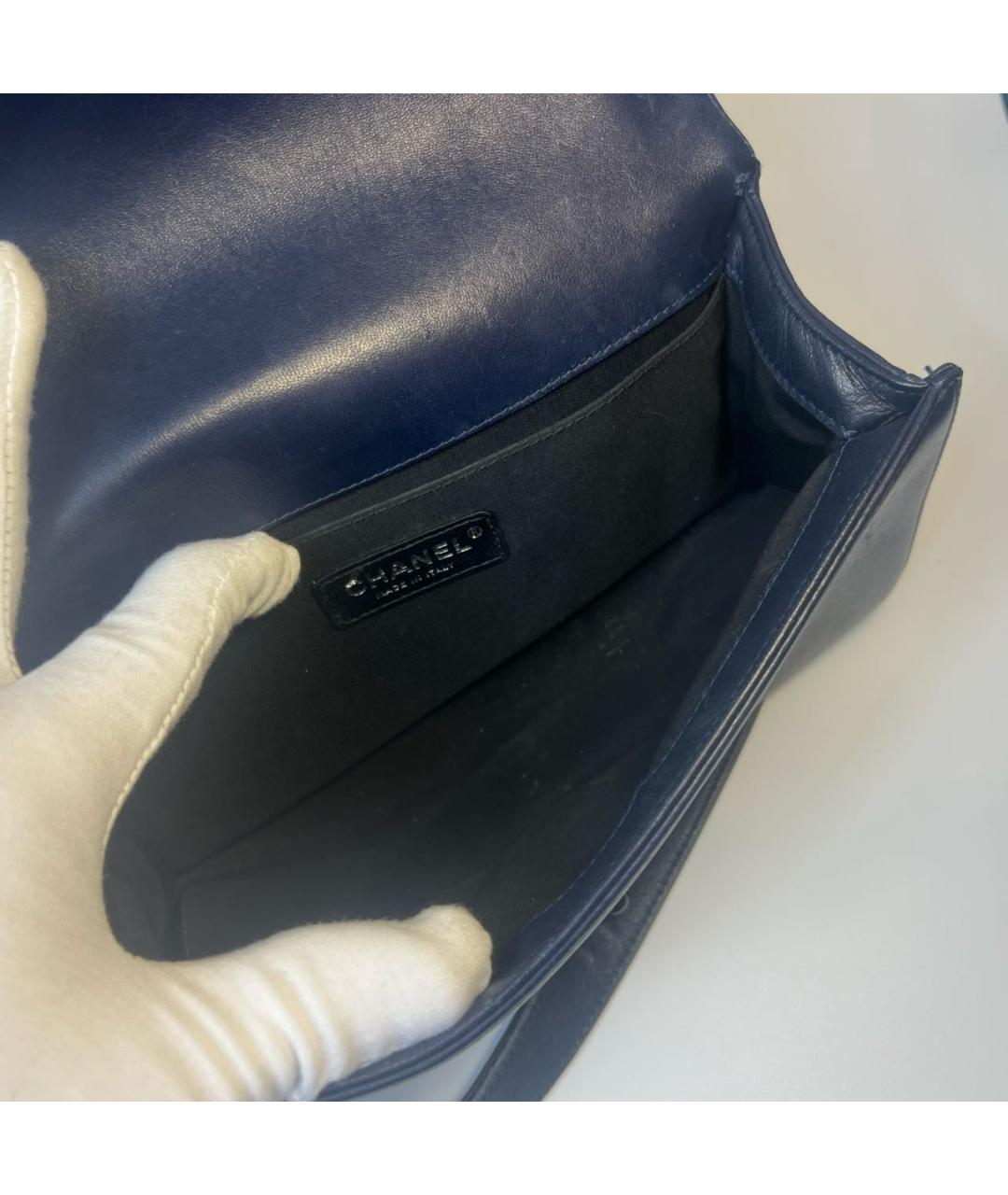 CHANEL Темно-синяя кожаная сумка через плечо, фото 7