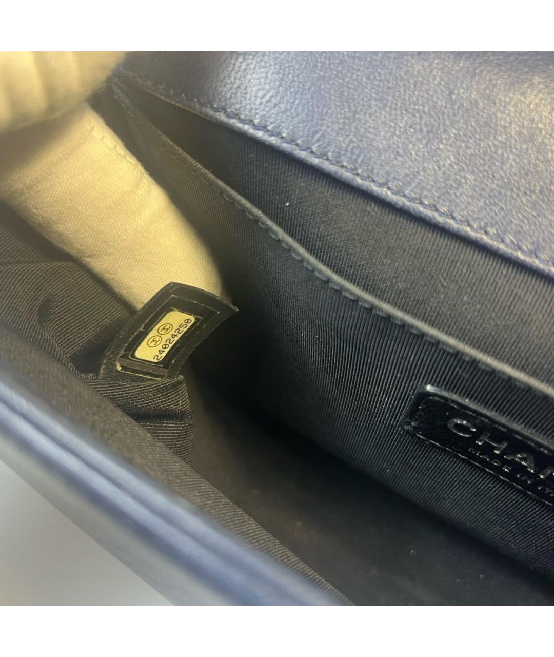 CHANEL Темно-синяя кожаная сумка через плечо, фото 8