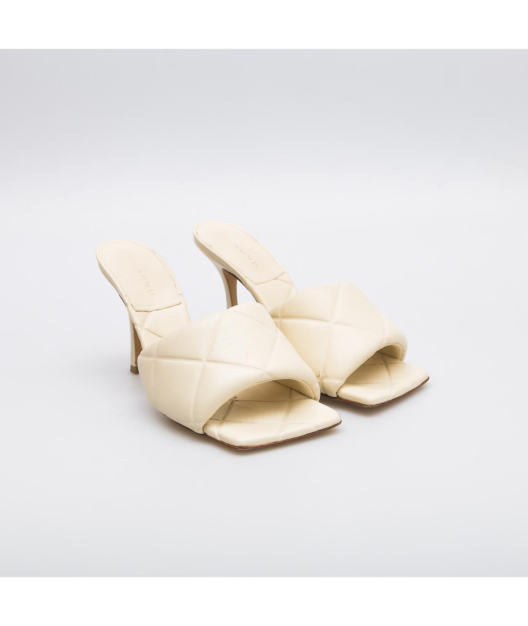 BOTTEGA VENETA Бежевые кожаные мюли, фото 2