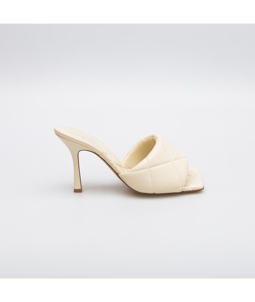 BOTTEGA VENETA Бежевые кожаные мюли, фото 5