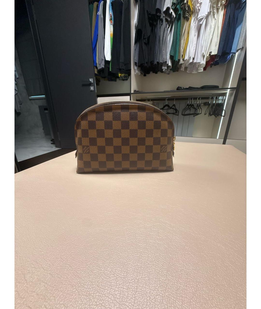 LOUIS VUITTON Коричневая косметичка, фото 3