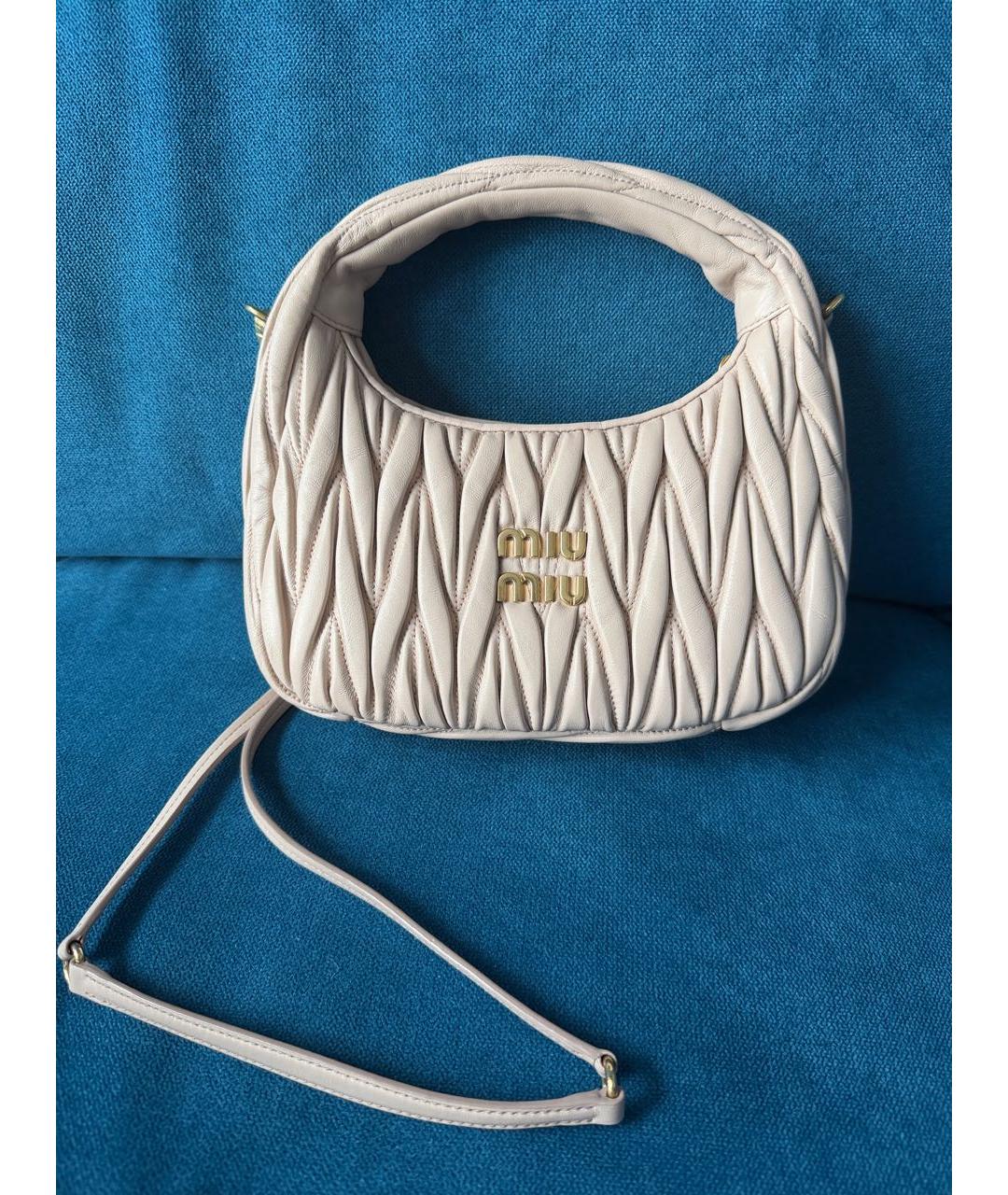 MIU MIU Бежевая кожаная сумка через плечо, фото 4