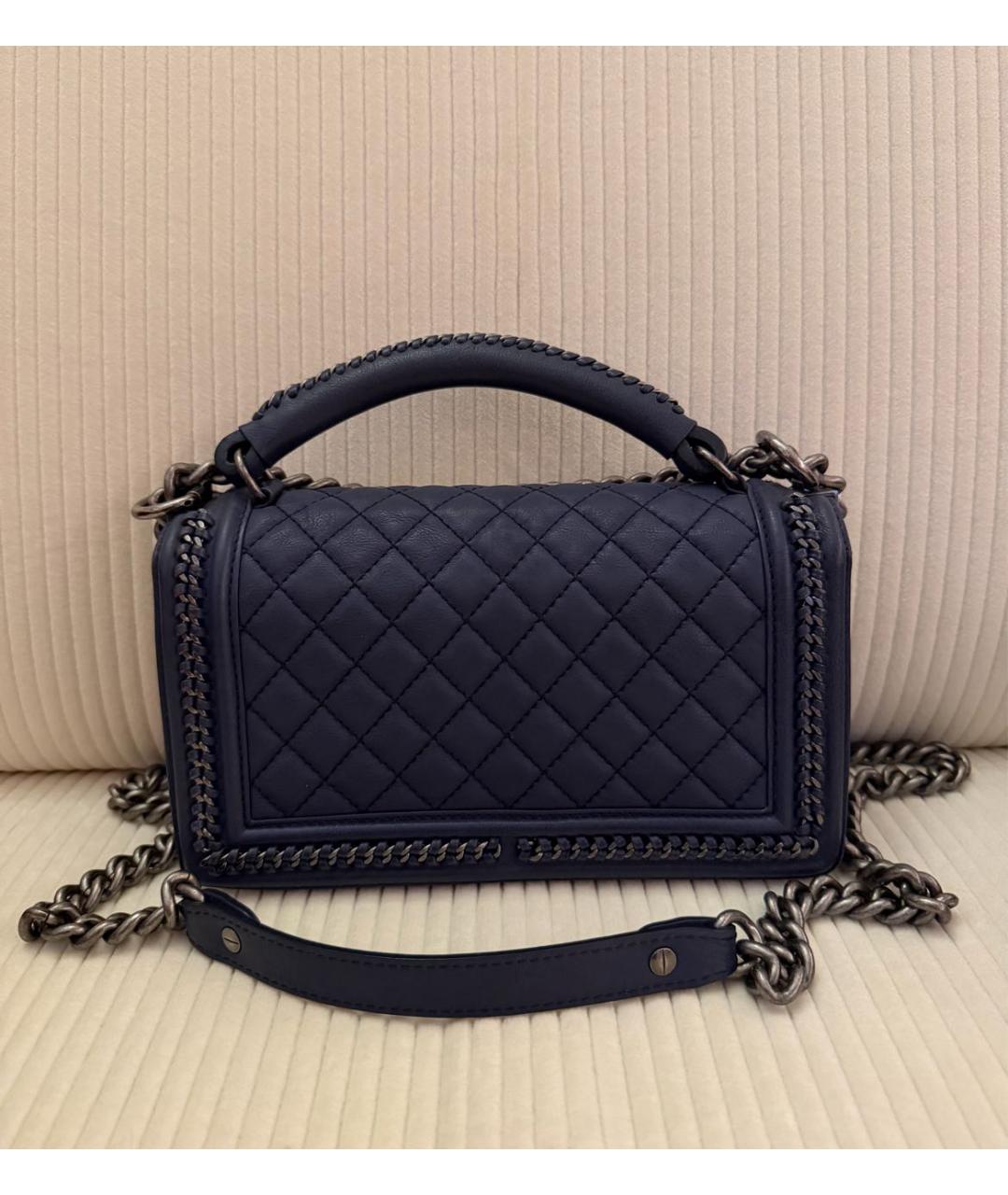 CHANEL Темно-синяя кожаная сумка через плечо, фото 3