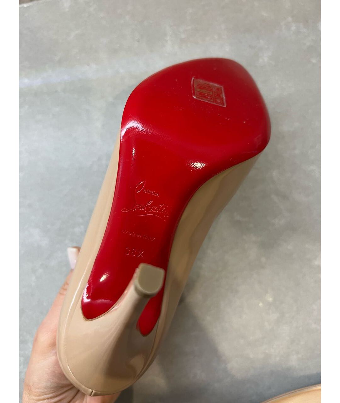 CHRISTIAN LOUBOUTIN Бежевые кожаные туфли, фото 7