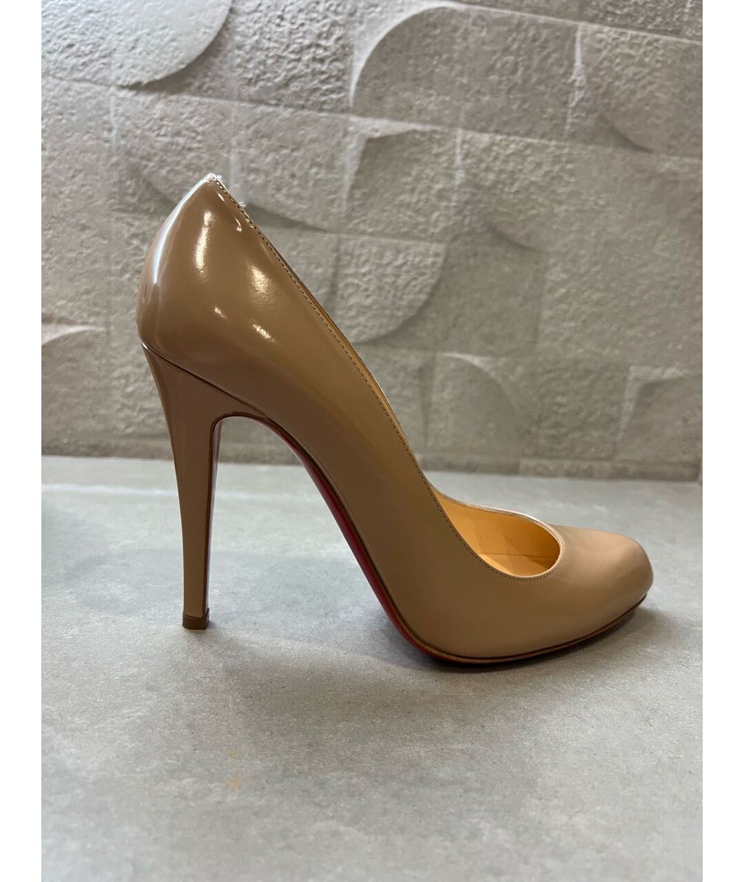 CHRISTIAN LOUBOUTIN Бежевые кожаные туфли, фото 5