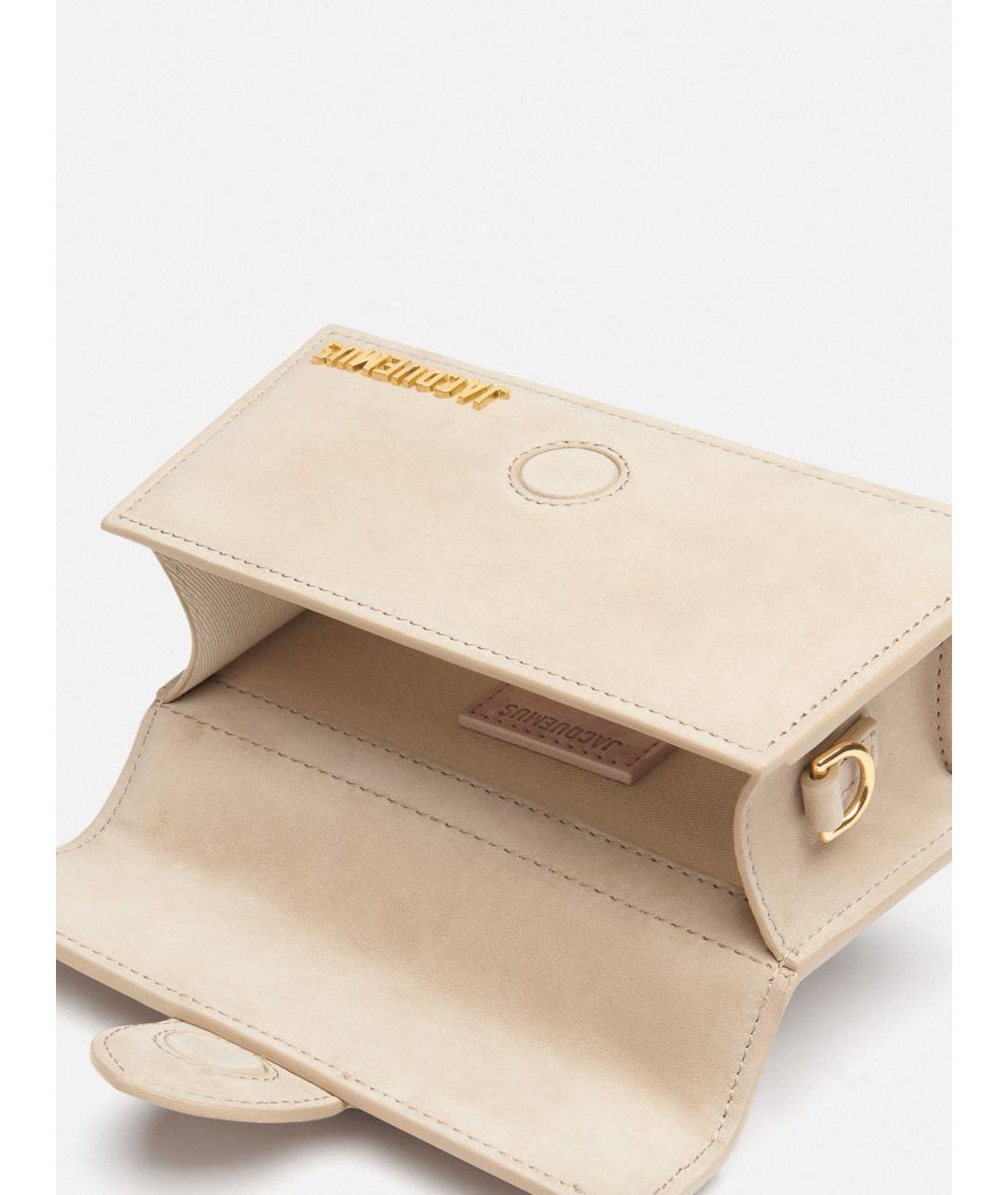 JACQUEMUS Бежевая замшевая сумка с короткими ручками, фото 4