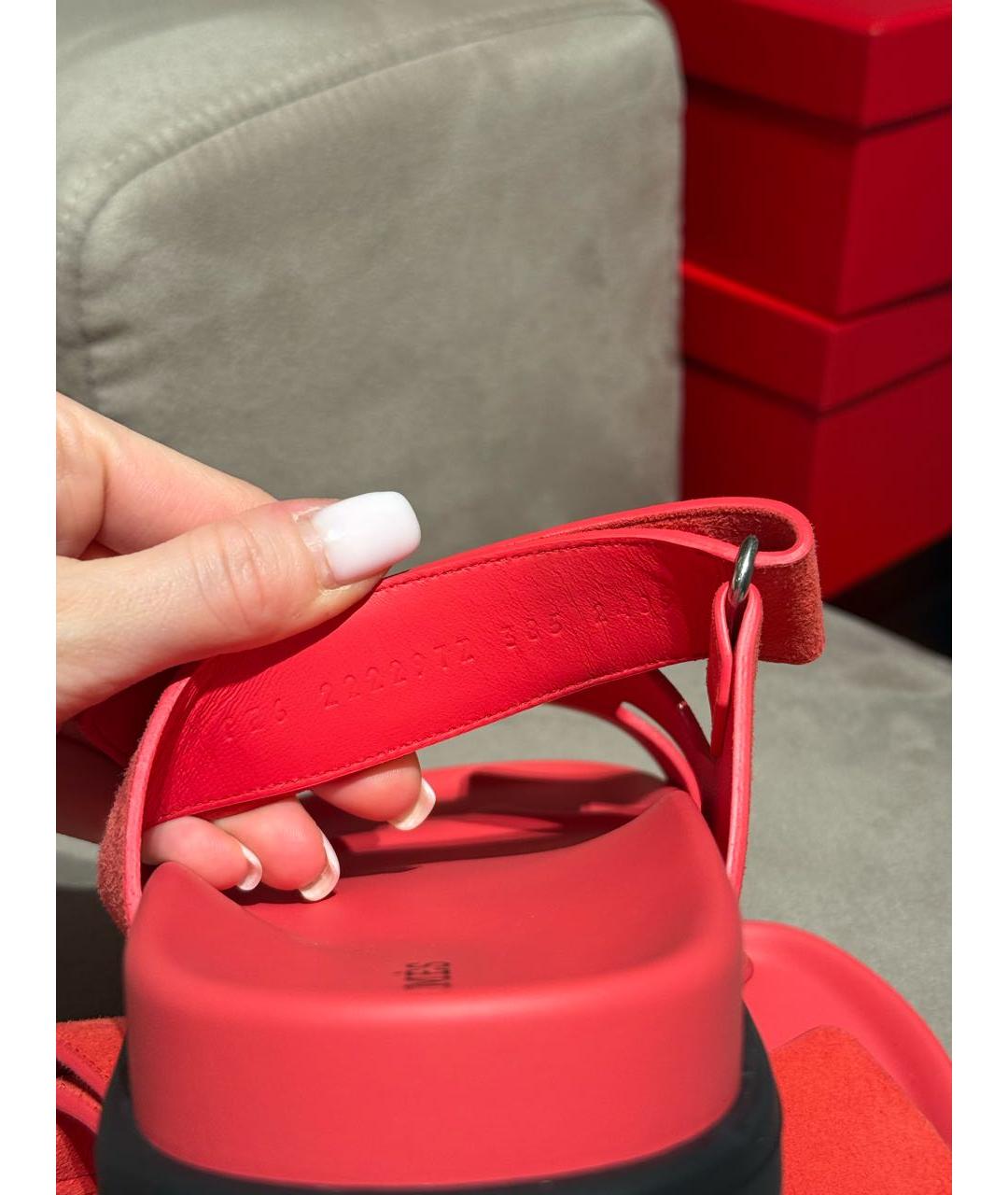 HERMES Коралловые замшевые сандалии, фото 3