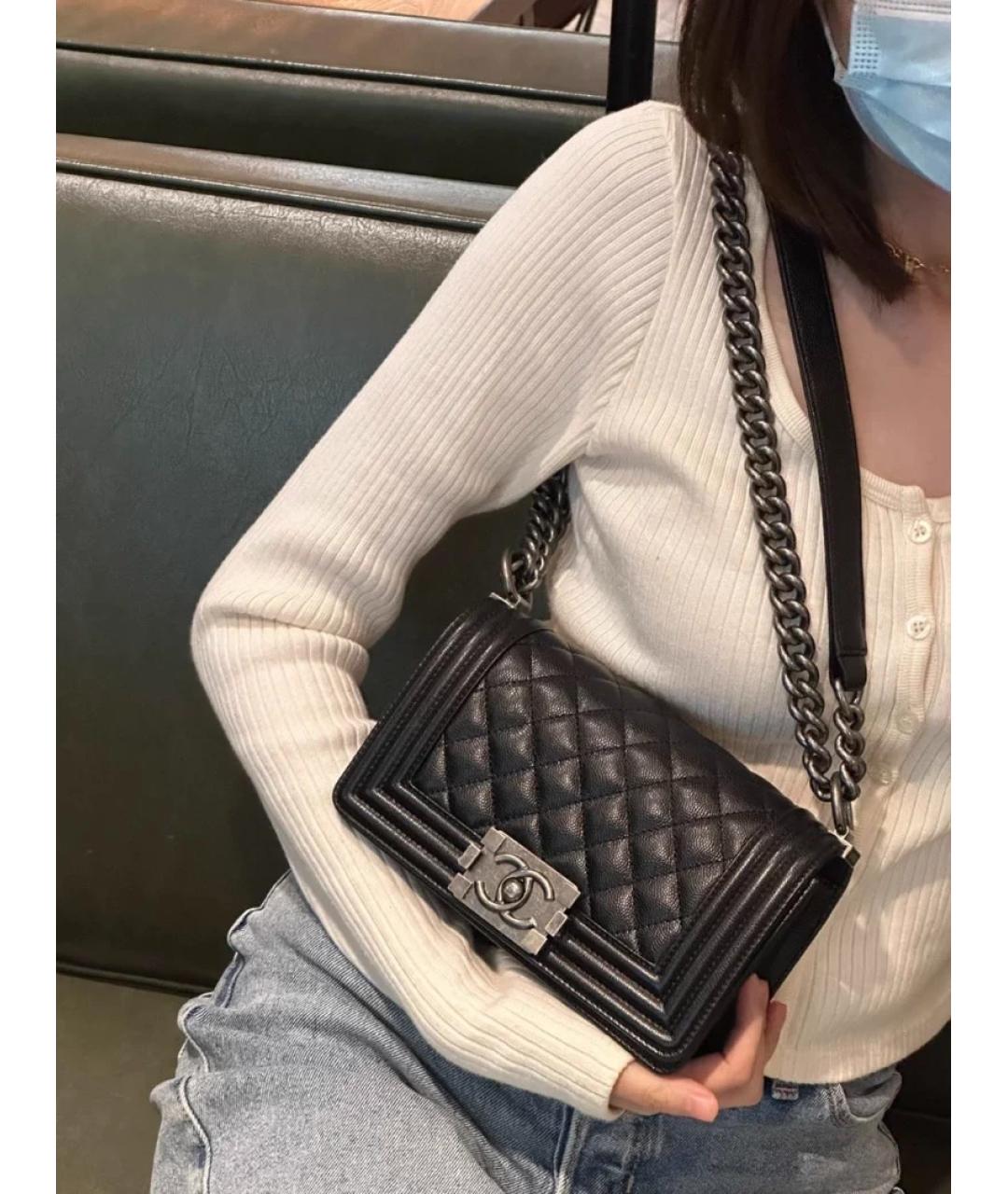 CHANEL Черная кожаная сумка через плечо, фото 6