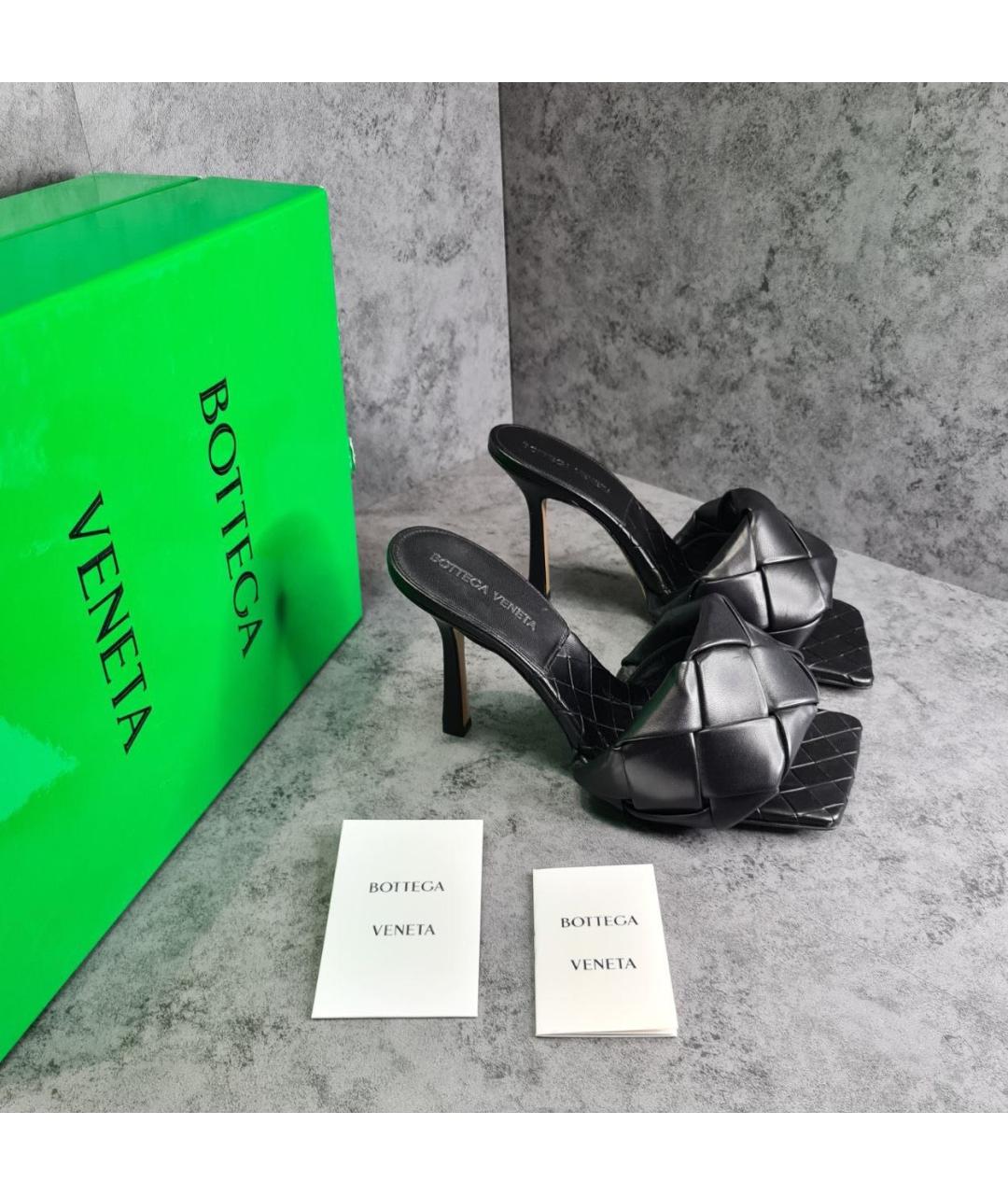 BOTTEGA VENETA Черные кожаные мюли, фото 2