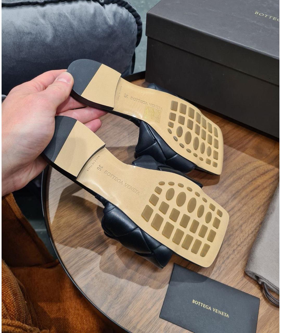 BOTTEGA VENETA Черные кожаные шлепанцы, фото 7