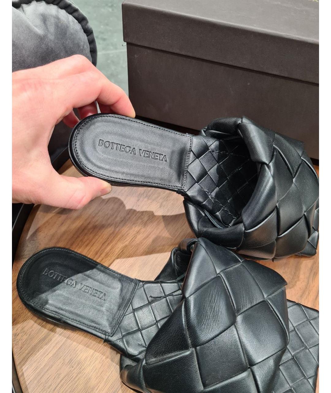 BOTTEGA VENETA Черные кожаные шлепанцы, фото 3