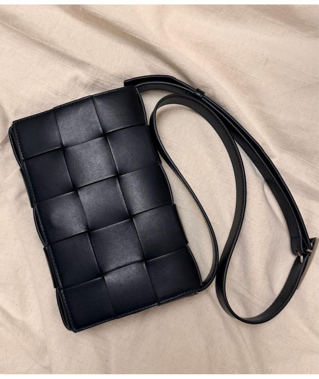 BOTTEGA VENETA Черная кожаная сумка через плечо, фото 6