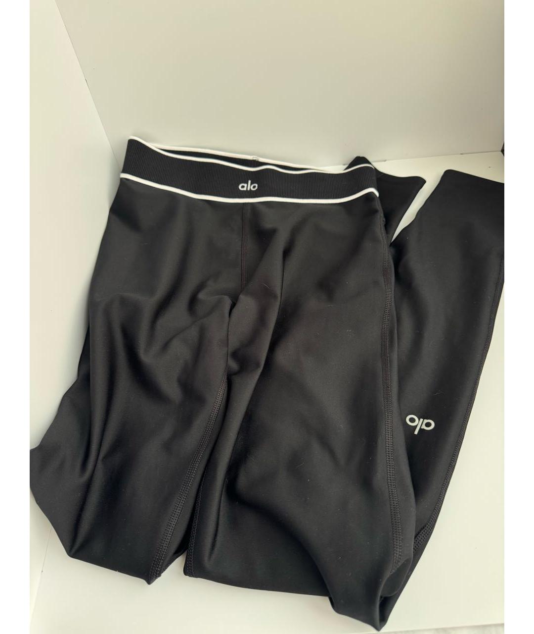 ALO YOGA Черные синтетические спортивные брюки и шорты, фото 2