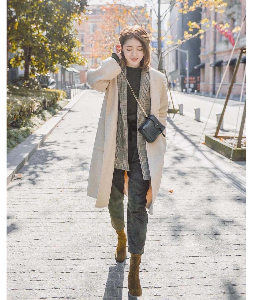 MANU ATELIER Черная кожаная сумка через плечо, фото 8