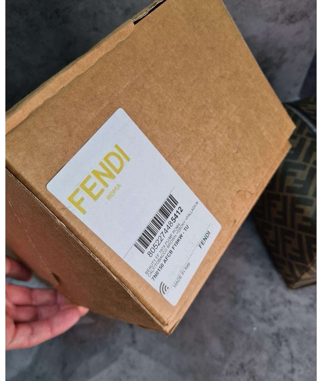 FENDI Коричневая кожаная косметичка, фото 5