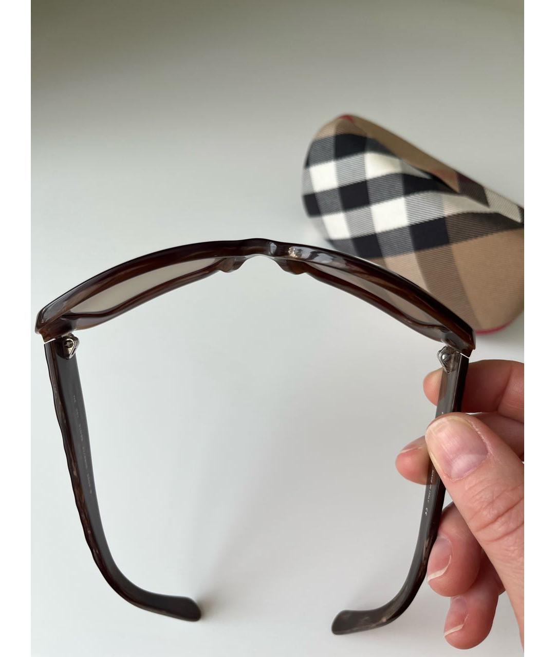 BURBERRY Коричневые пластиковые солнцезащитные очки, фото 4