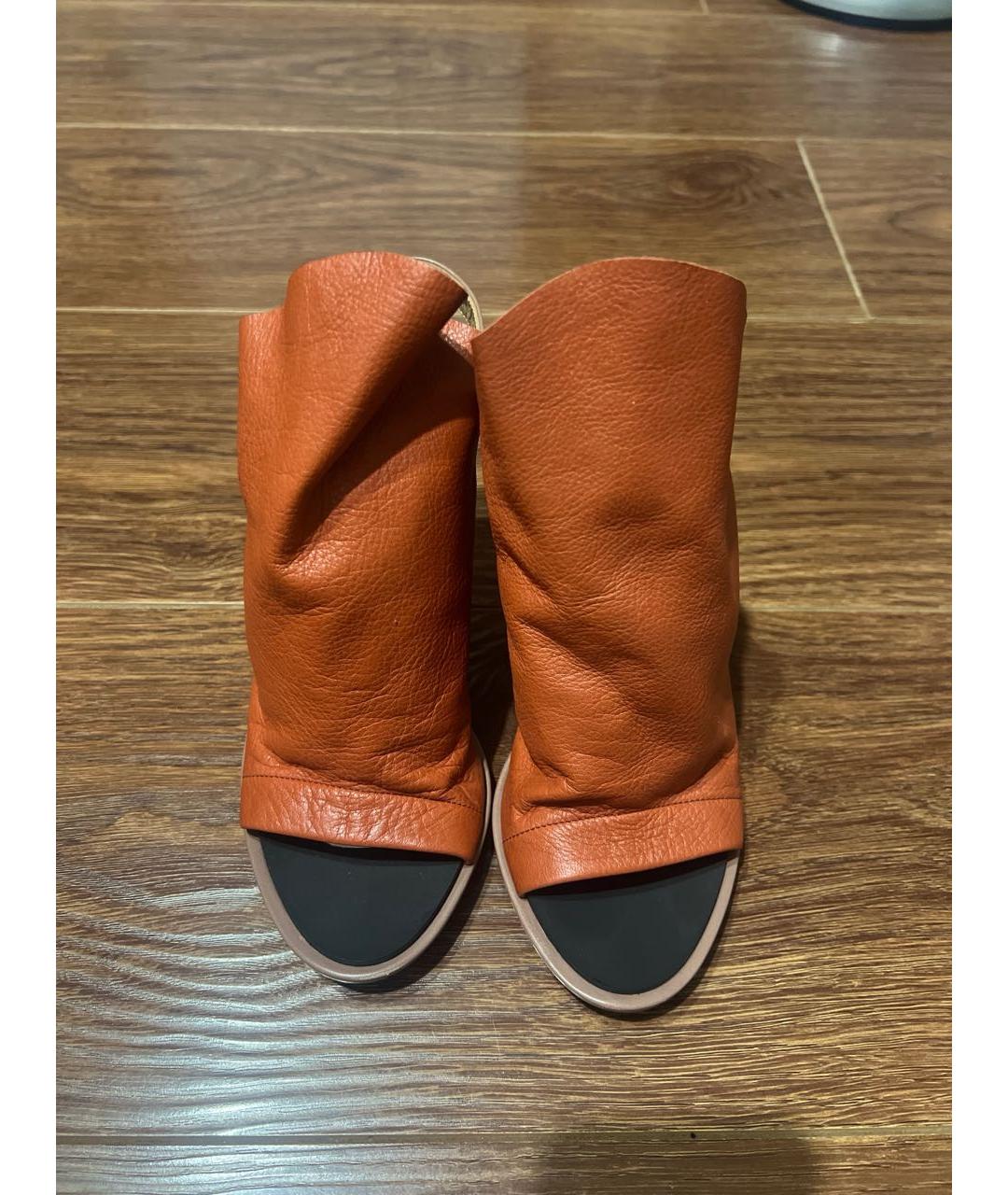 BALENCIAGA Оранжевое кожаные босоножки, фото 2