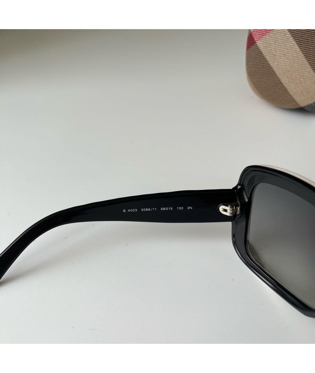 BURBERRY Антрацитовые пластиковые солнцезащитные очки, фото 4