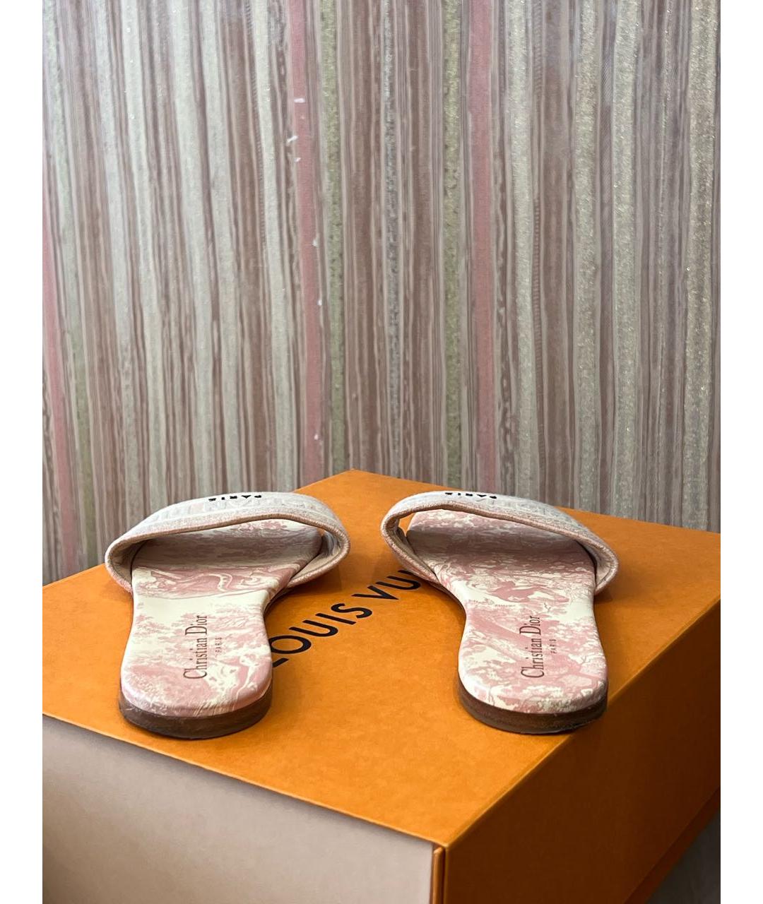 CHRISTIAN DIOR Розовые кожаные шлепанцы, фото 3