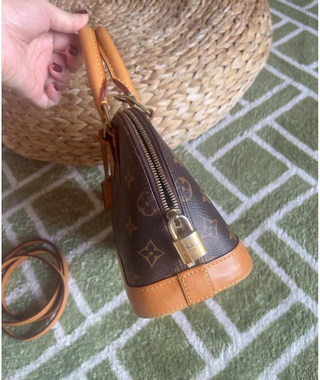 LOUIS VUITTON Коричневая сумка с короткими ручками, фото 4