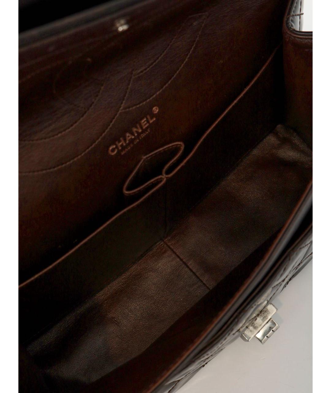 CHANEL Коричневая сумка через плечо из лакированной кожи, фото 4