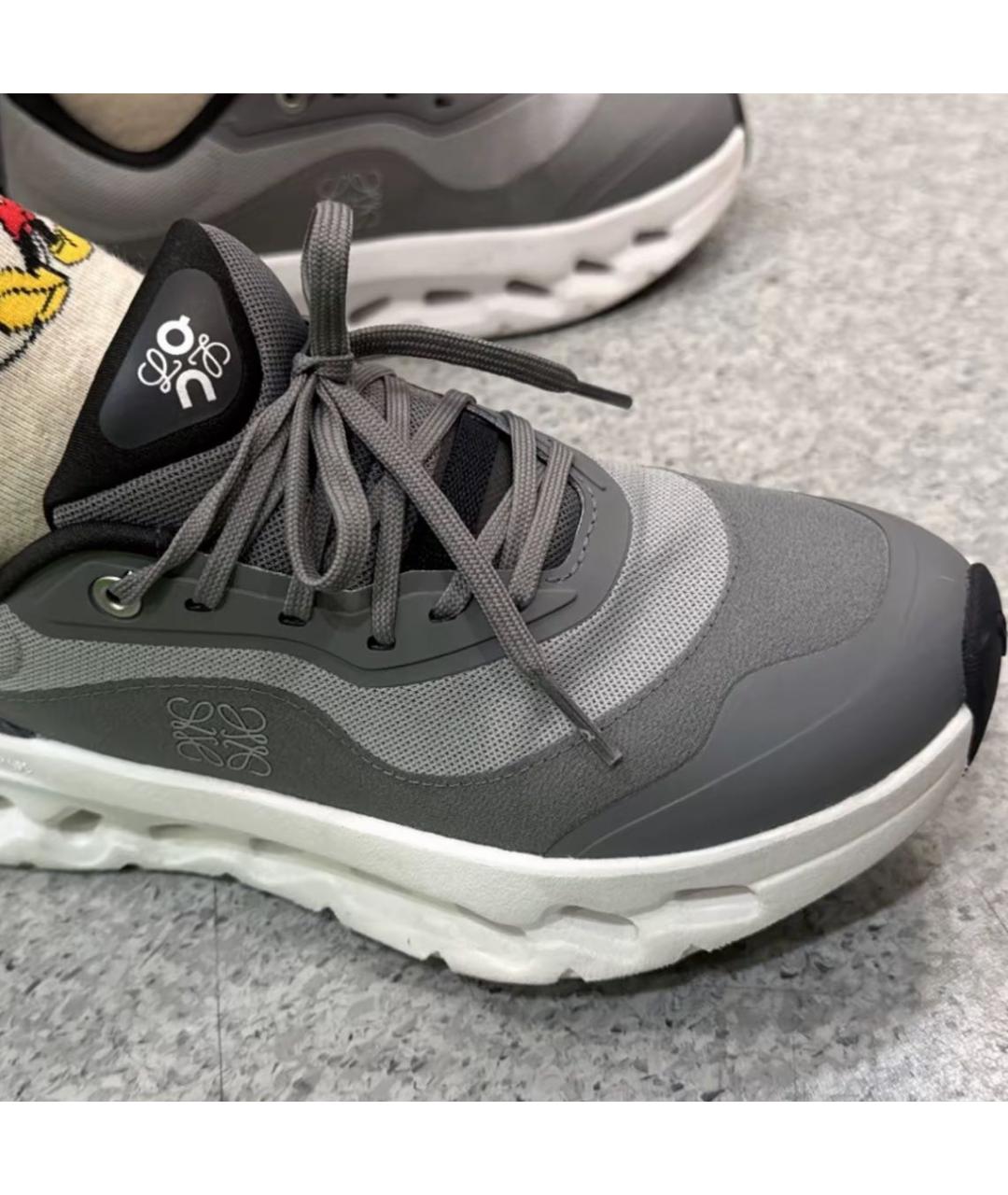 LOEWE Серые кроссовки, фото 8