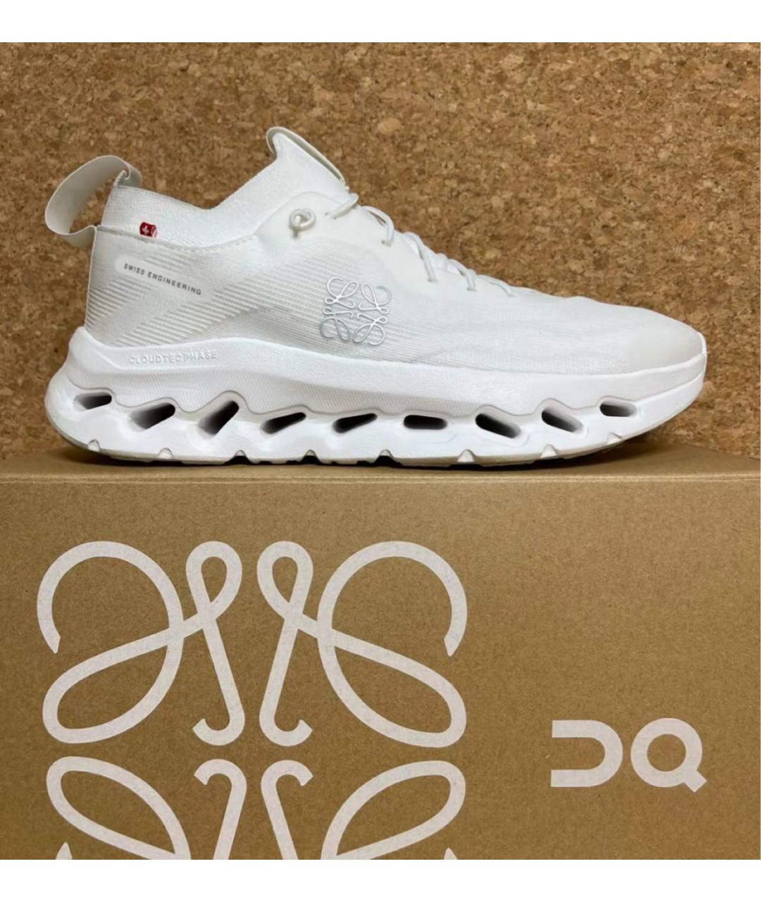 LOEWE Белые кроссовки, фото 9