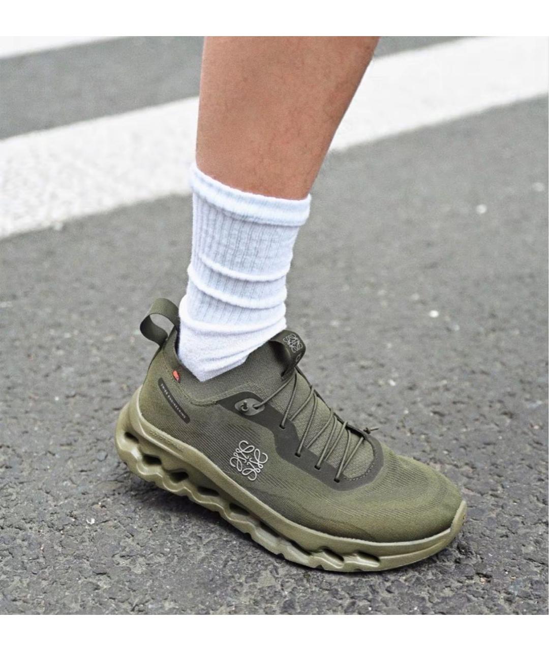 LOEWE Хаки кроссовки, фото 4